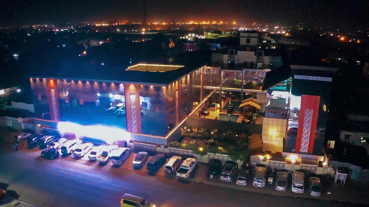 Hotel Lubumbashi Exteriör bild