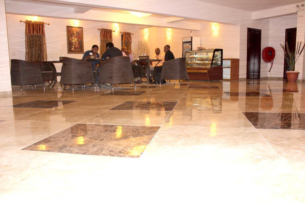 Hotel Lubumbashi Exteriör bild
